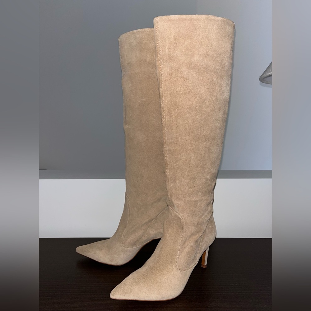 Tan Knee-High Women's suede Boots
